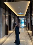 Lunara Kristal Sırt Detaylı Saten Halter Maxi Gece Elbisesi - Siyah