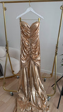 Azra Gold Drape Detaylı Straplez Balık Abiye