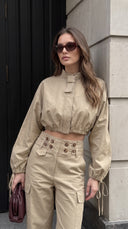 Kenza İp Büzgülü Bağlama Detaylı Kısa Bluz - Camel